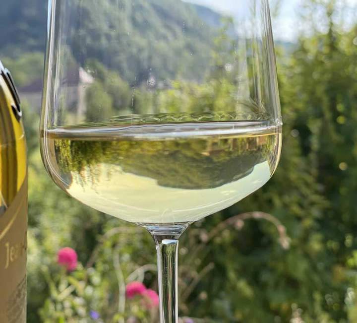 Vin blanc Baume-les-Messieurs